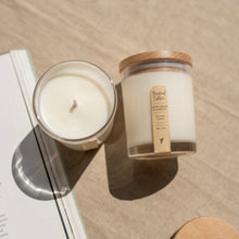 Load image into Gallery viewer, Soy wax candle gift box