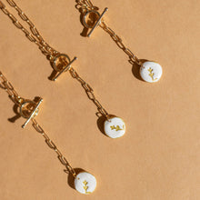 Load image into Gallery viewer, Mother Nature 18k gold plated Necklace