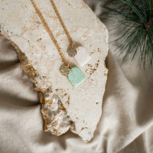 Load image into Gallery viewer, Festive 18k gold plated necklace with star charm in two colours