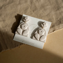 Load image into Gallery viewer, Desert Rose Embossed floral bold dangle earring