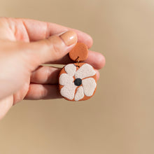 Load image into Gallery viewer, Textured Abstract Anemone Square Dangles