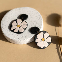 Load image into Gallery viewer, Textured Abstract Anemone Square Dangles