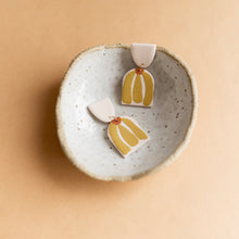 Load image into Gallery viewer, Textured Anemone Arch Dangles