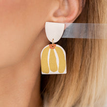 Load image into Gallery viewer, Textured Anemone Arch Dangles