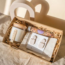 Load image into Gallery viewer, RELAX GIFT BOX WITH EARRINGS