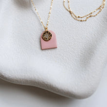 Load image into Gallery viewer, Dainty Minimal 18k Gold Plated Necklace with 18k gold plated star charm
